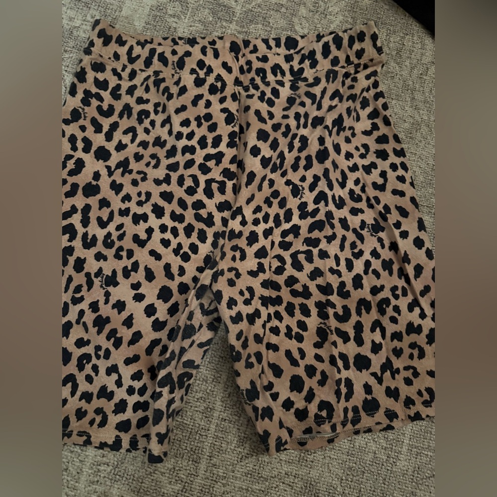 Leopard Print Shorts - Picture 5 of 7